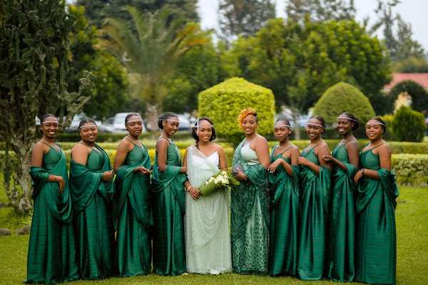 how to coordinate bridal party colors