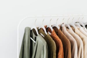 A Home Office Capsule Wardrobe That Actually Simplifies Mornings