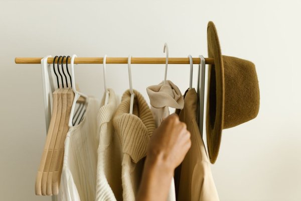 how to build a capsule wardrobe